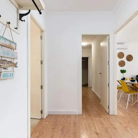 Port Apartment *