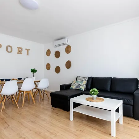 Apartment Port