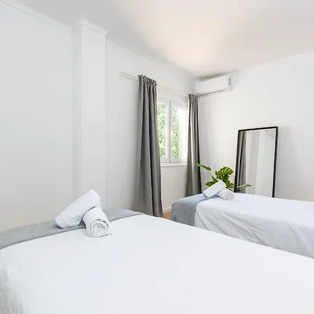 Apartment Port